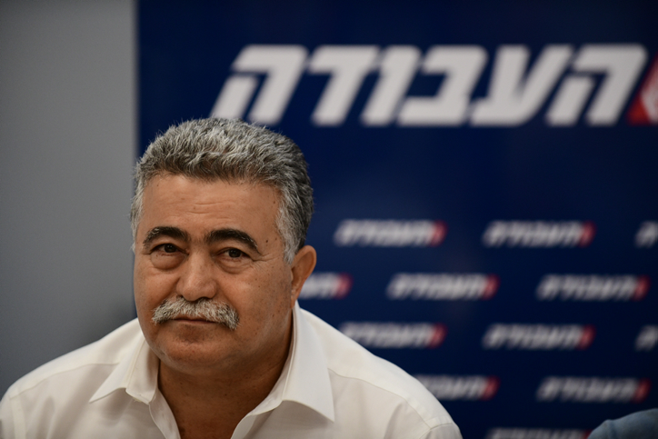 עמיר פרץ יתמודד לראשות מפלגת העבודה