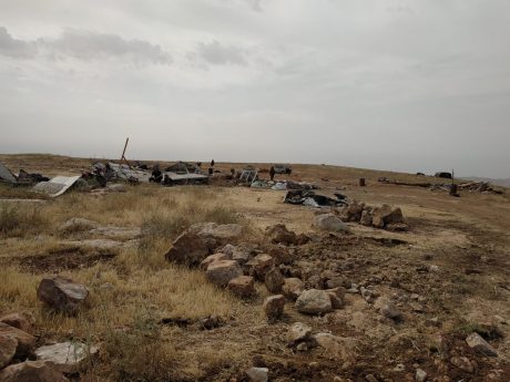 שר הביטחון נתניהו שוב הורס בתים של יהודים ביו"ש