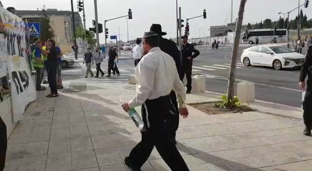 טאו