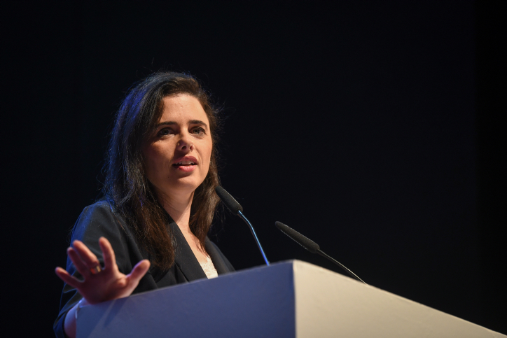 איילת שקד לפעילים: "בשבועיים הקרובים אחליט"