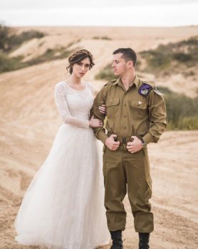 הגיבורה האמתית. בעז ושושנה תמם (באדיבות דו"צ)