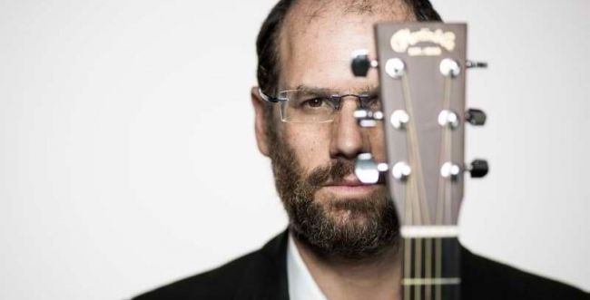 שר לעם: אהרן רזאל משיק קליפ חדש. צפו