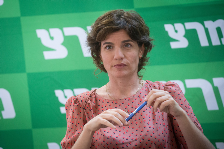 זנדברג תקפה; המרצה שלה השיב: "כשלנו בחינוך שלך"