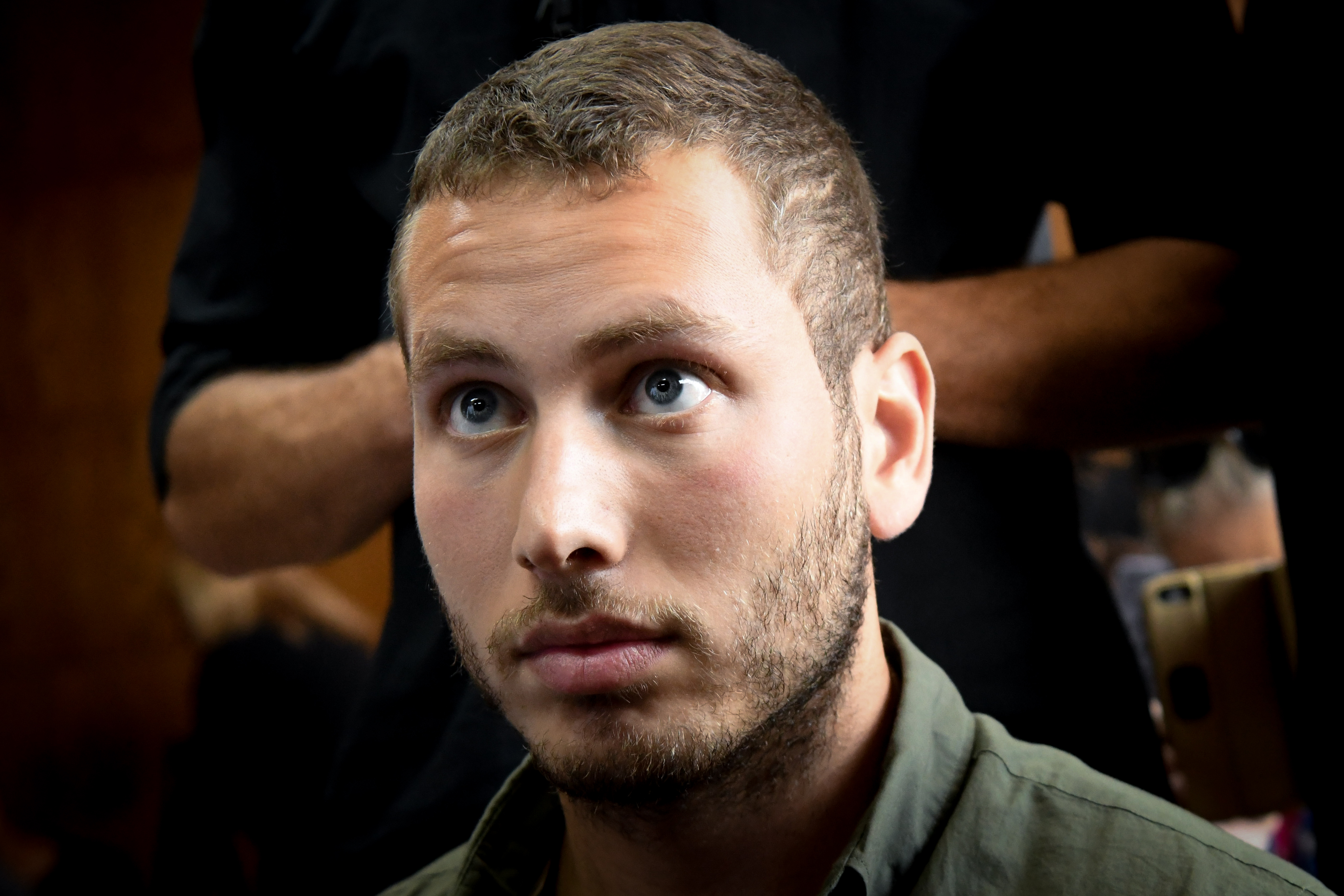 ניצחון לאבנר נתניהו: צו הרחקה נגד המטרידן