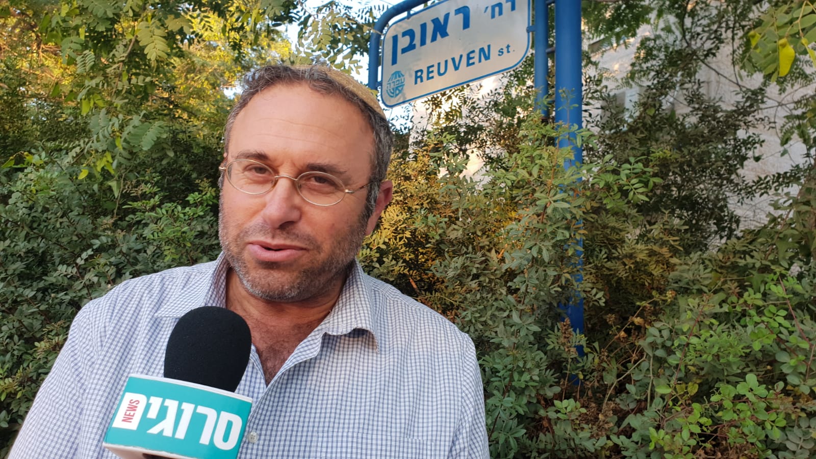 הרב טהרלב נחנק מדמעות: 'במצבים האלה באים לחבק'