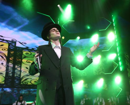 הזמר שטיינמץ על ההחלטה: "נשמח כפי דרך התורה"