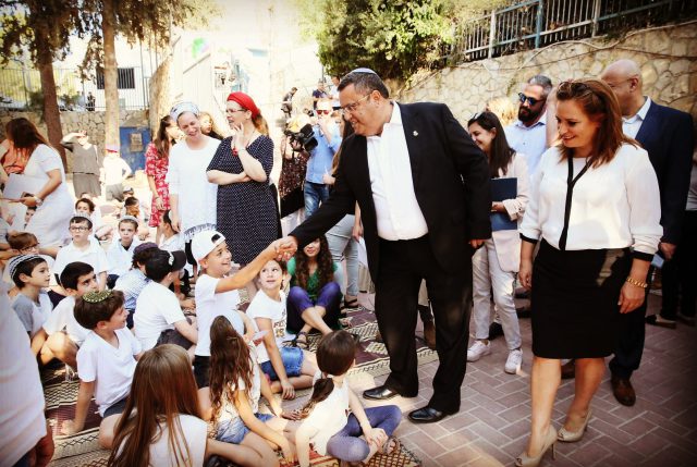 הצלצול הוא בשבילי: הפוליטיקאים פותחים שנה