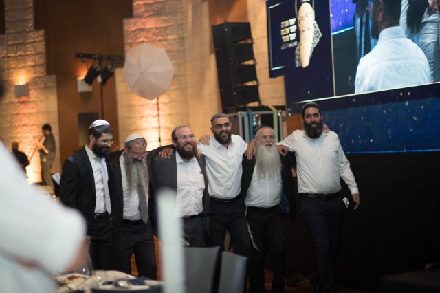 הרב שמואל אליהו: 'עלינו להמשיך לדאוג לאחים שלנו'