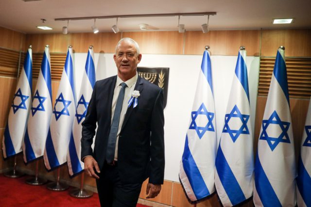 בני גנץ בפתיחה החגיגית לפני השבעת הכנסת