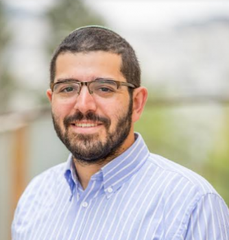 הכיפה הסרוגה יציבה על הראש שלי/תגובה לרב פכטר