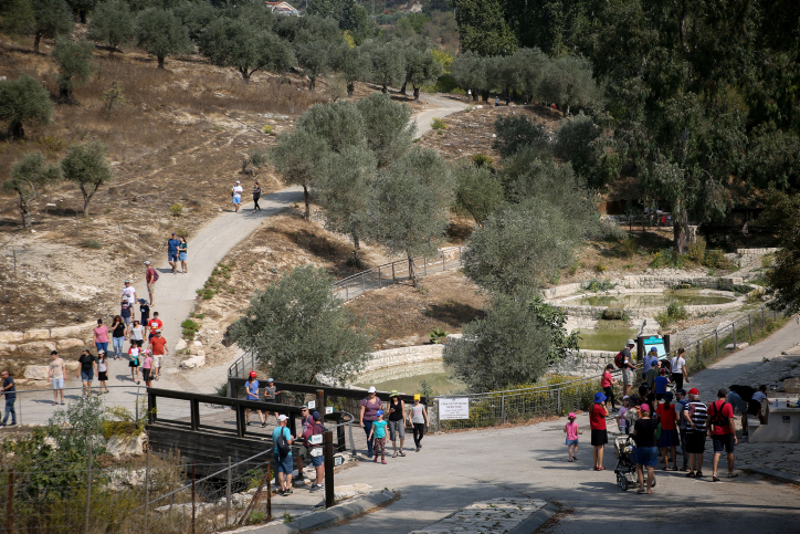 שיא חדש: כ-150 אלף מטיילים ברחבי הארץ