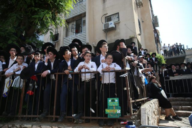 גלריה: רבבות בהלוויית הרב ניסים קרליץ זצ"ל
