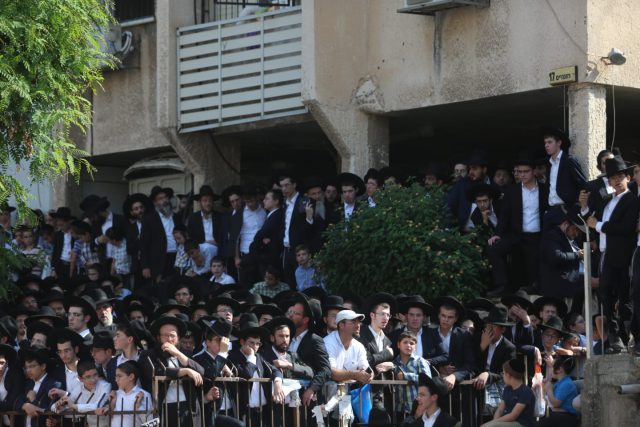 גלריה: רבבות בהלוויית הרב ניסים קרליץ זצ"ל
