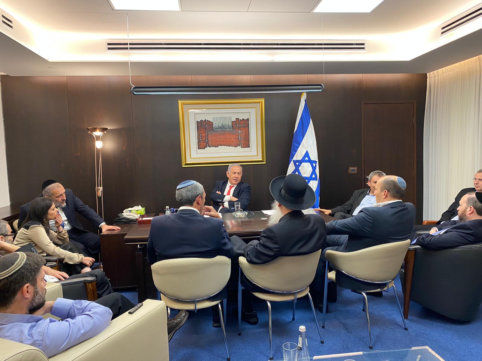 התנאי לבחירה ישירה: הצהרת מפלגות לביטול החרם
