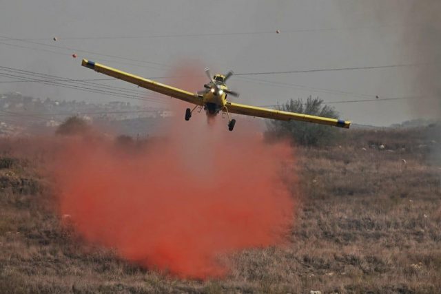 גל שריפות בכל הארץ; צוותי כיבוי נאבקים בלהבות. צפו