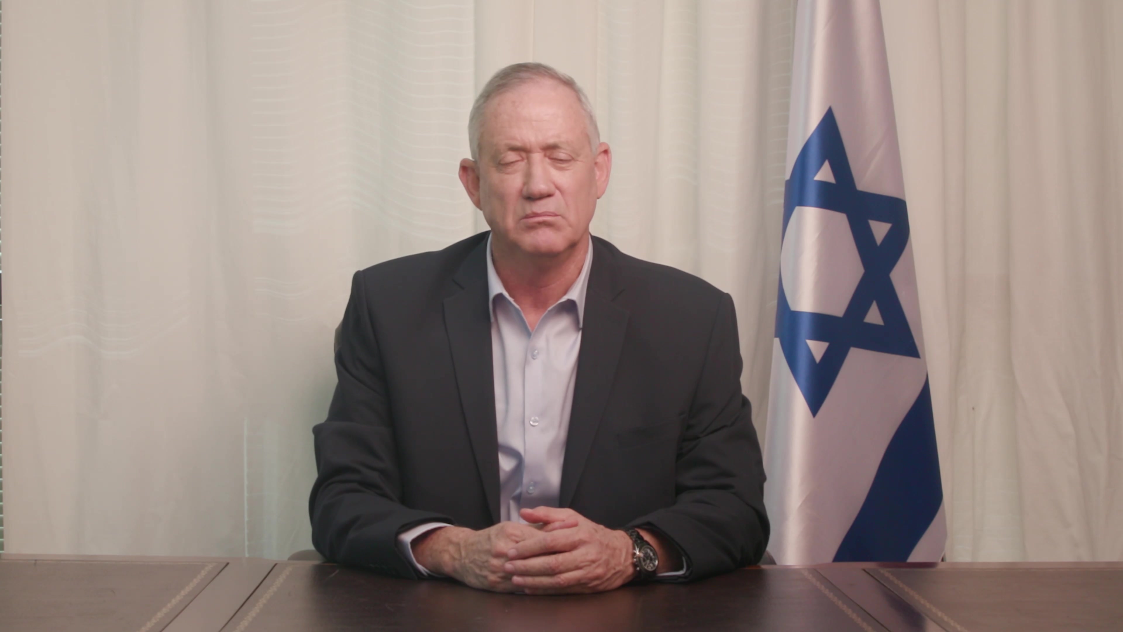 בני גנץ 12.11