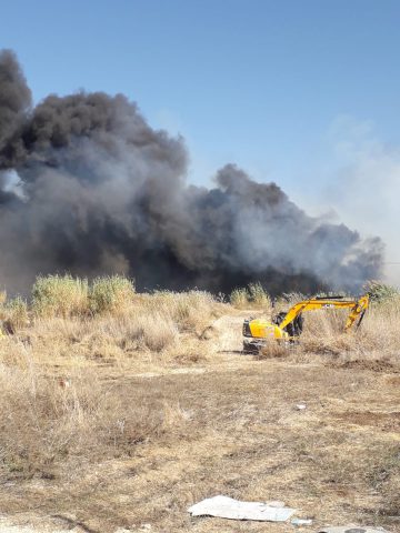 שריפות בכל הארץ: בברקן נפגעו 4 משאיפת עשן