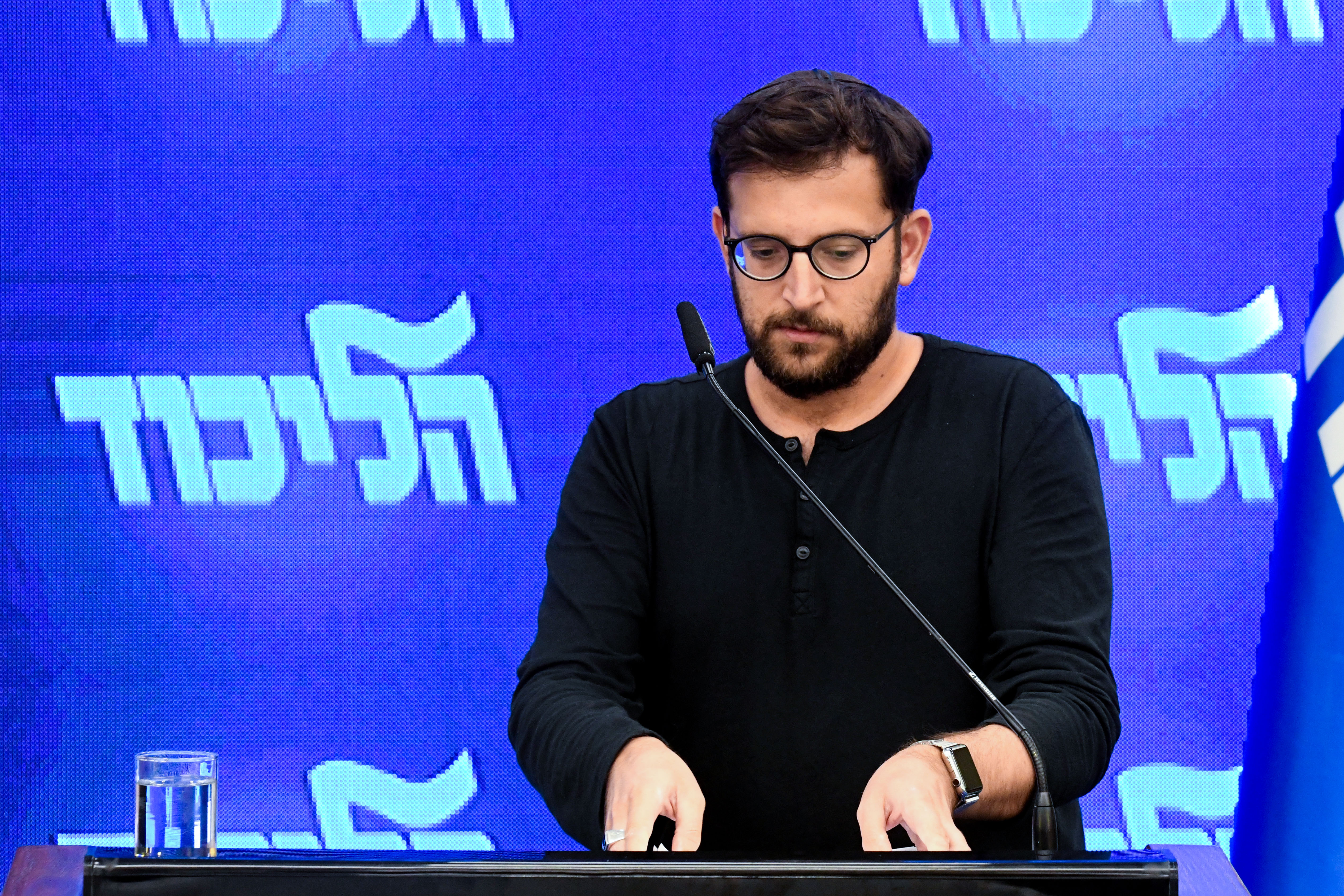אושר החיפוש בטלפונים של יועצי ראש הממשלה