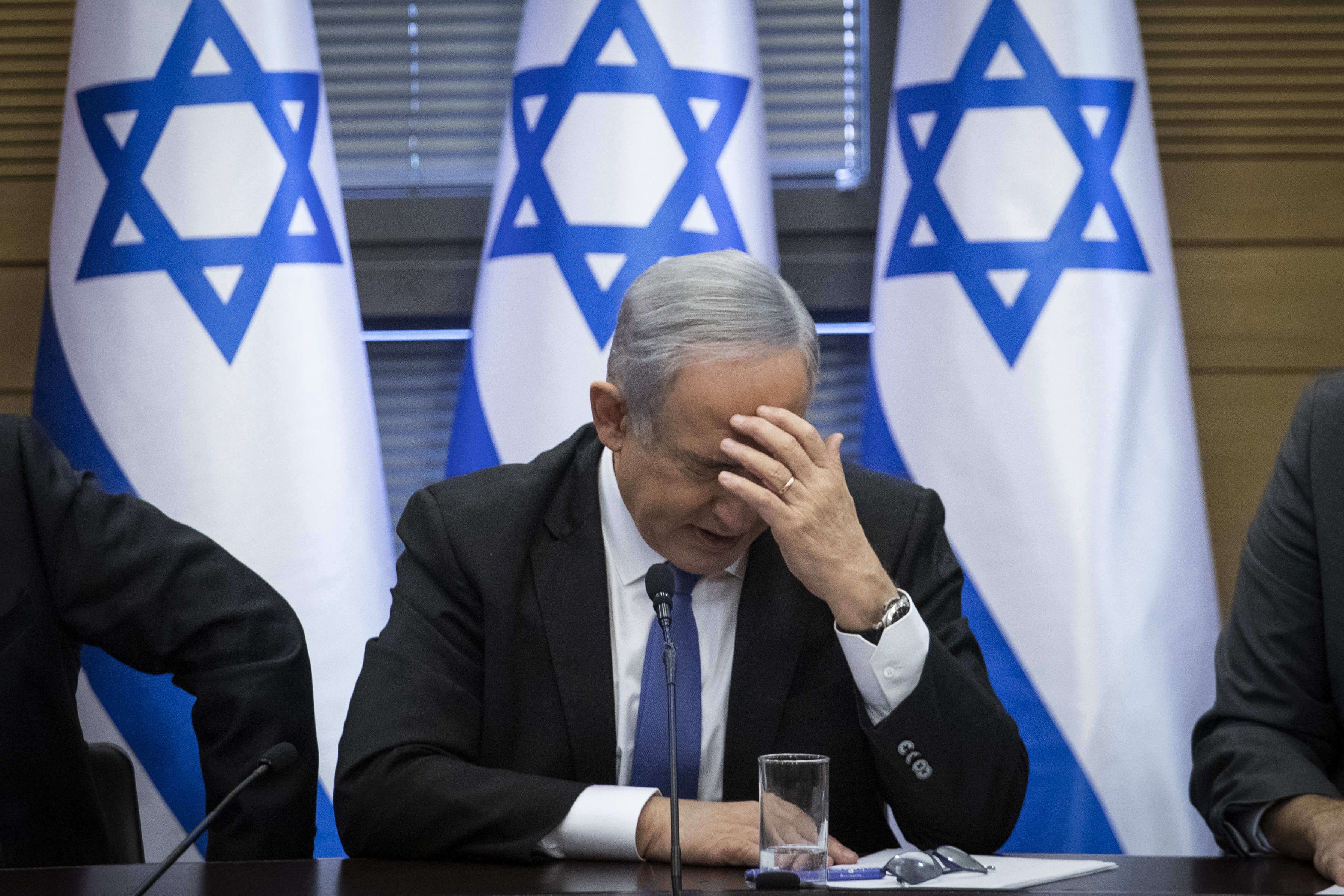 הזיגזג של נתניהו בתיק 4000: אלוביץ' חבר או מכר?