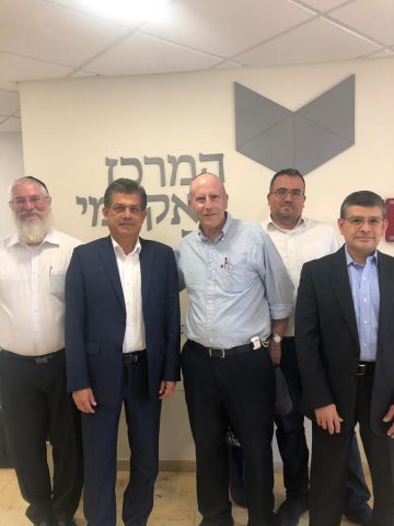 מאוריציו גונזלס – מהנדס ראשי ברסיני -דוד רביבו – יועץ מטעם חברת aka הקטור גלבן ונגאס מנכל חברת רסיני.