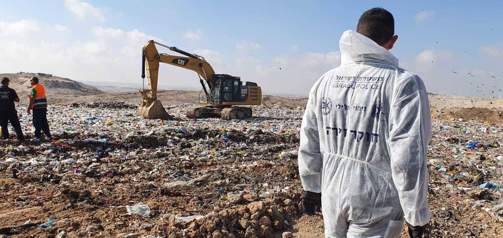 תיעוד: בתוך אלפי טונות של זבל; חיפושים אחר הנעדרת מאשקלון