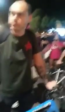 אנרכיסטים בהפגנת שמאל (צילום: סרוגים)