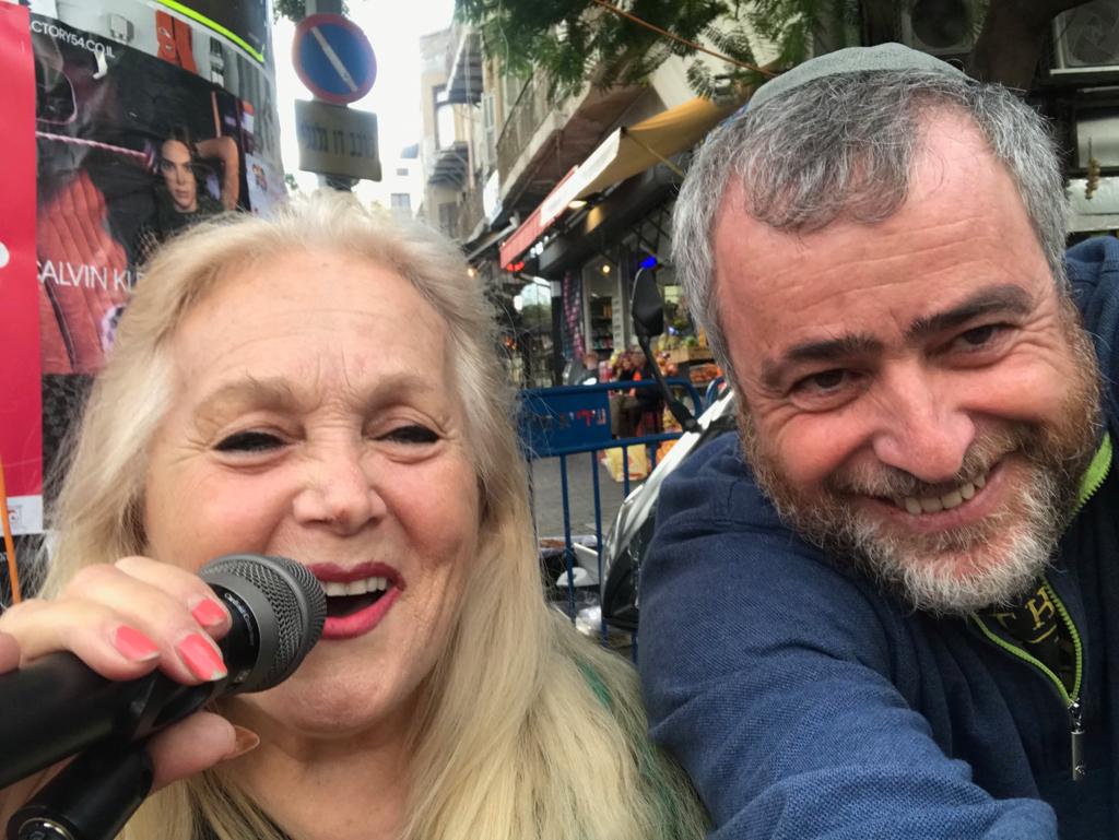 "יכולים להיות יחד": ריקלין בסלפי עם מירי אלוני