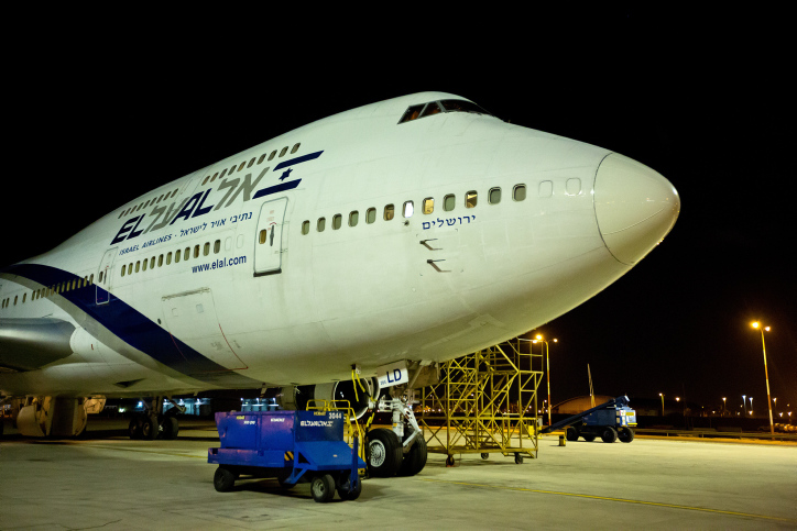 בהלה בנתב"ג: תיירים מסין לא הורשו להיכנס לישראל