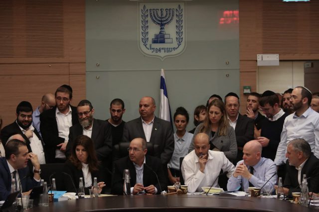 ההצגה הגדולה