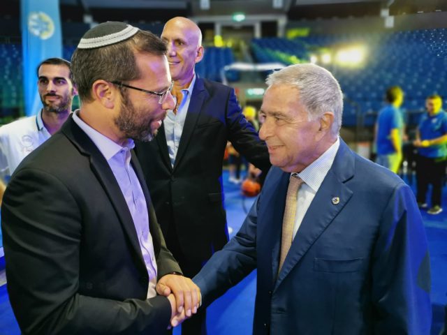 צפו: ילדי בנימין על הפרקט בניצחון הענק מול צסק"א