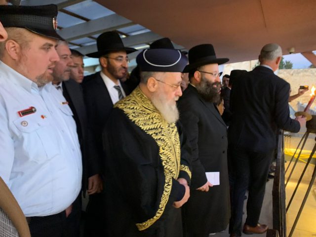 רב הכותל והרב הראשי (ללא קרדיט)
