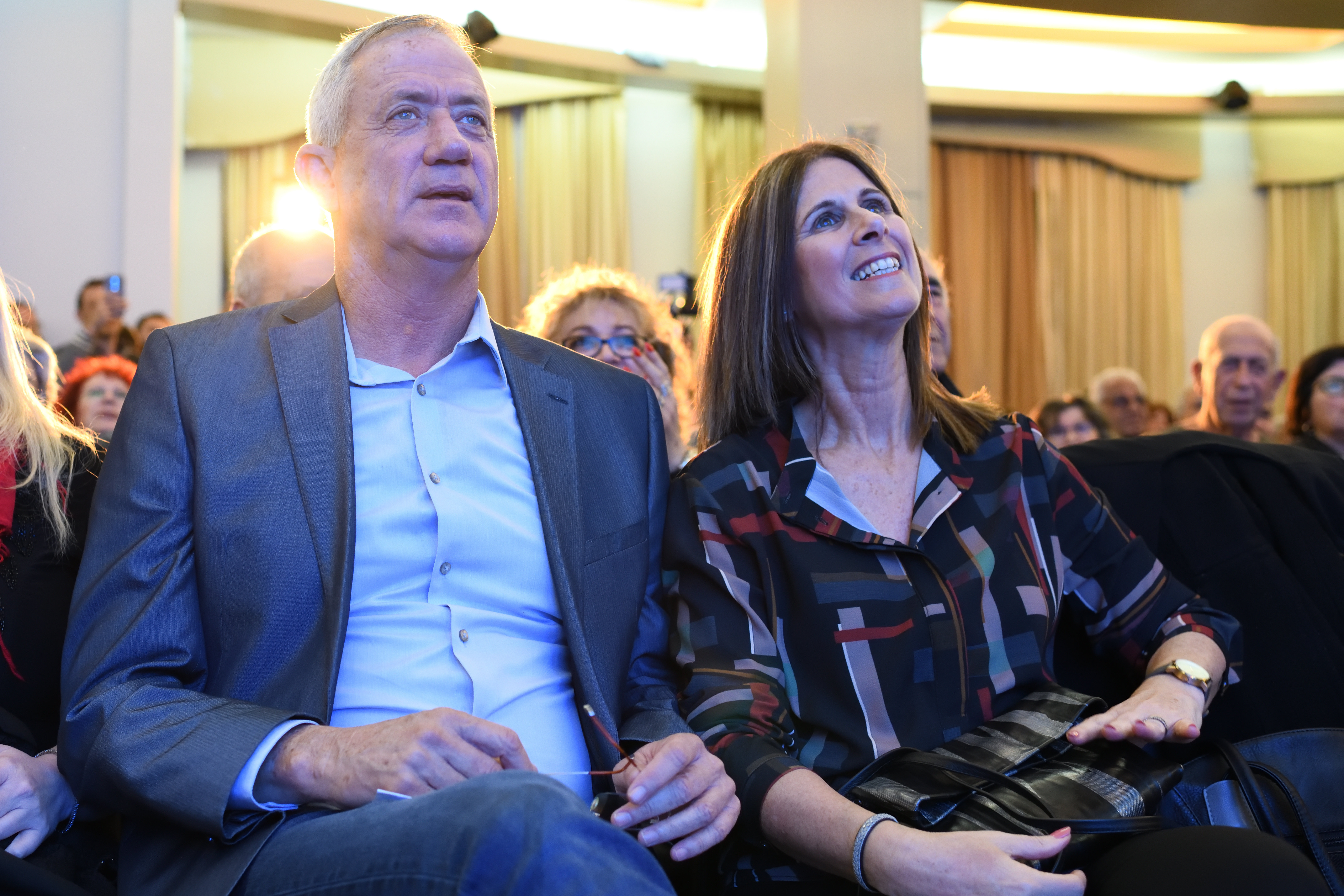 בפעם השנייה: רעייתו של בני גנץ מאיימת בתביעה