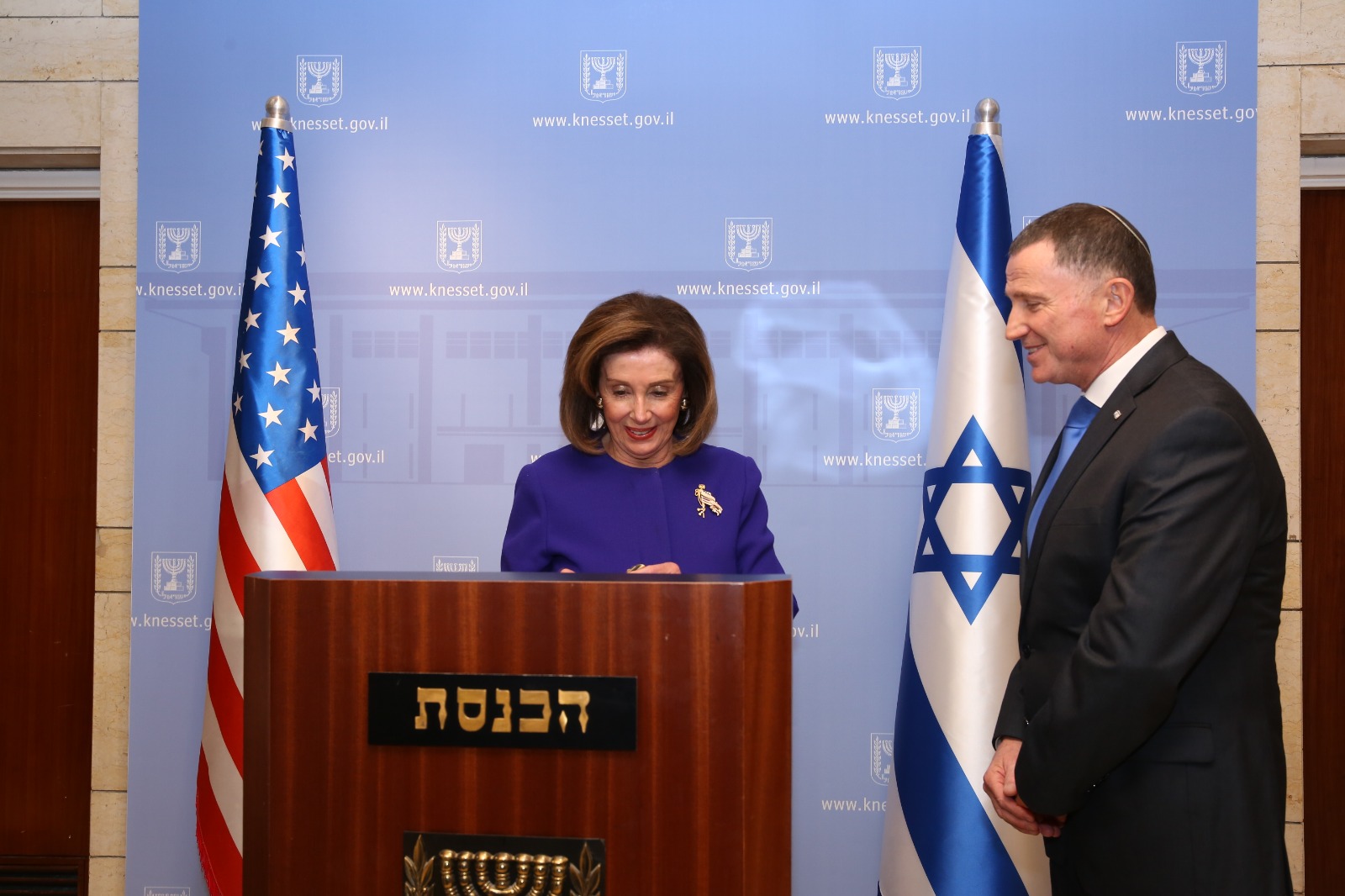 אדלשטיין: "מודה לארה"ב שנאבקת באנטישמיות"