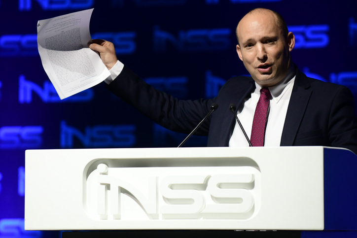 שר הביטחון בנט יצא לפגישת עבודה בארה"ב