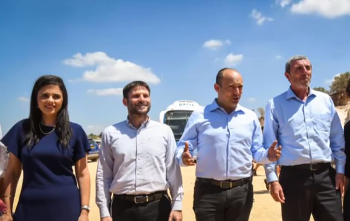 צפו: האם האליטה הסרוגה מסוגלת לפנות לפריפריה?