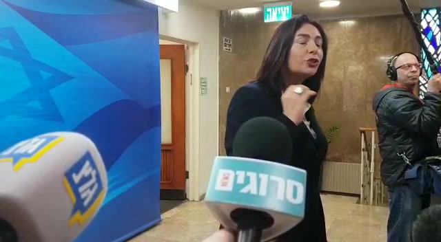 WhatsApp Video 2020-02-09 at 11.05.44