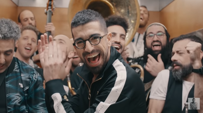 היישר מבית החולים: חנן בן ארי משיק קליפ חדש. צפו