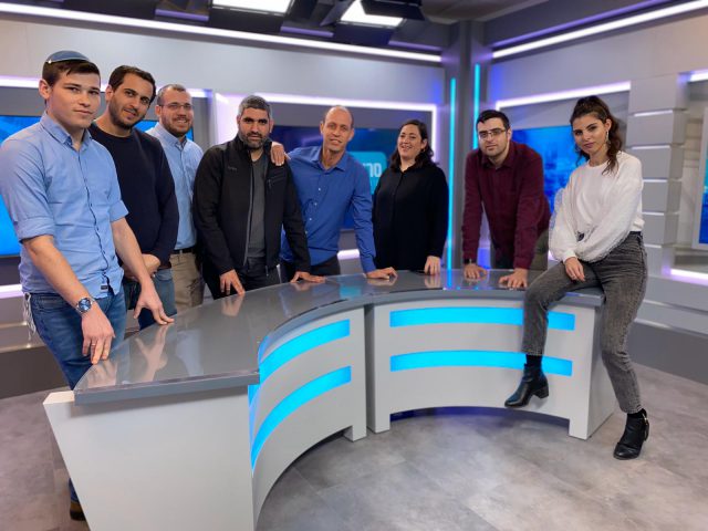 משדר הבחירות של סרוגים: משיקים את האולפן החדש