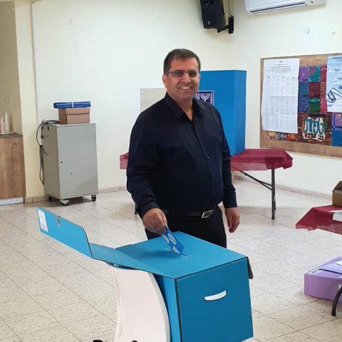 הח"כים יוצאים להצביע: כל העדכונים מכל הקלפיות