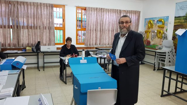 הח"כים יוצאים להצביע: כל העדכונים מכל הקלפיות