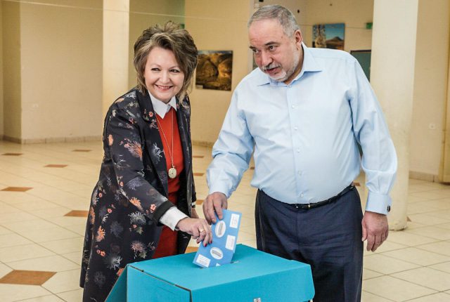 הח"כים יוצאים להצביע: כל העדכונים מכל הקלפיות
