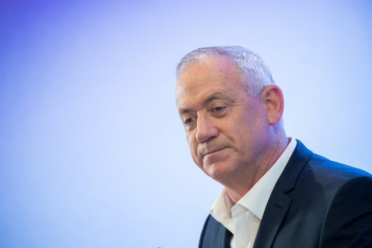 יותר מ-50%| סקר: גנץ פועל בניגוד לדעת בוחריו