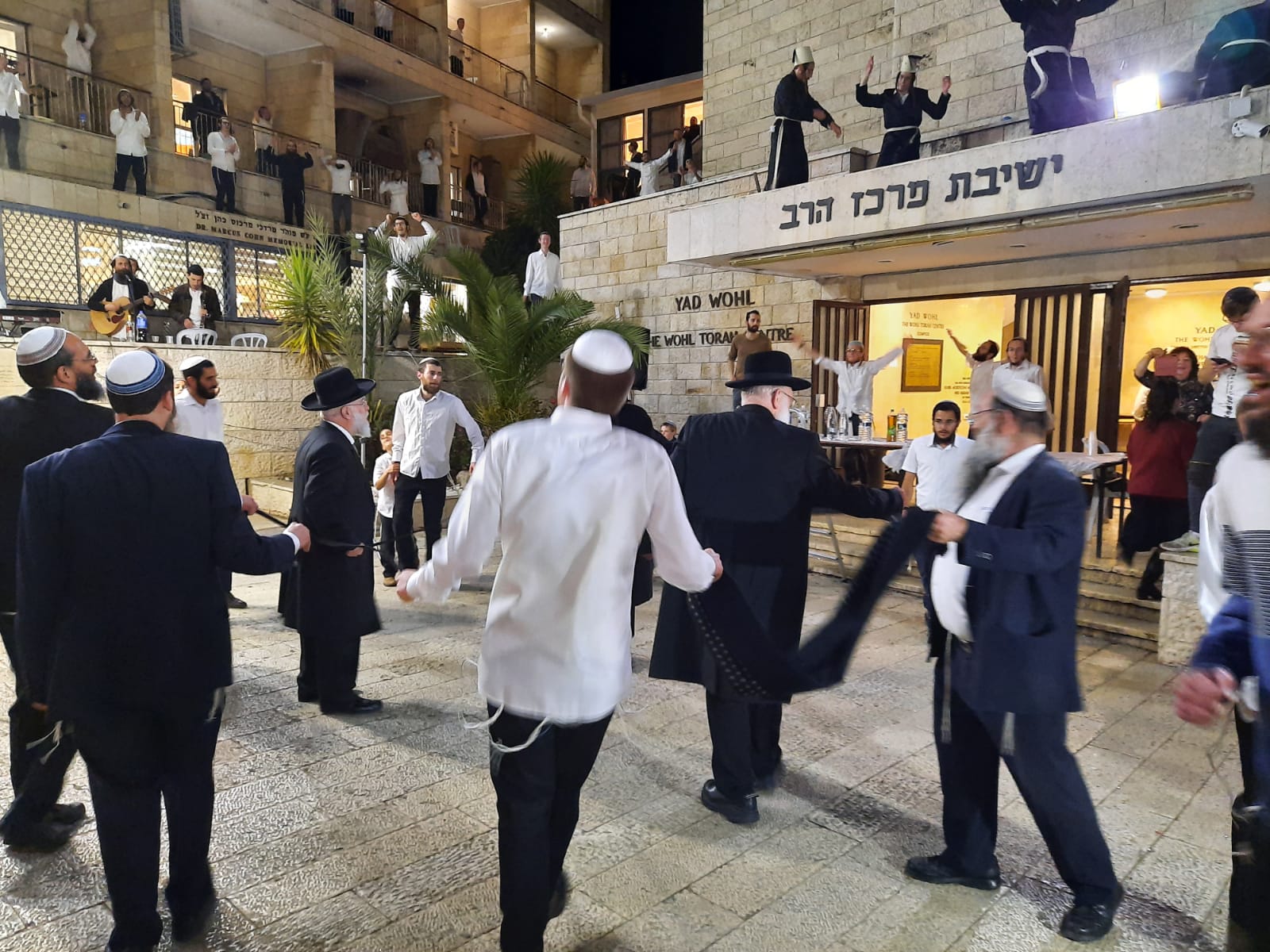 ביצהר, מרכז הרב ובית אל: חתונות בצל קורונה. צפו