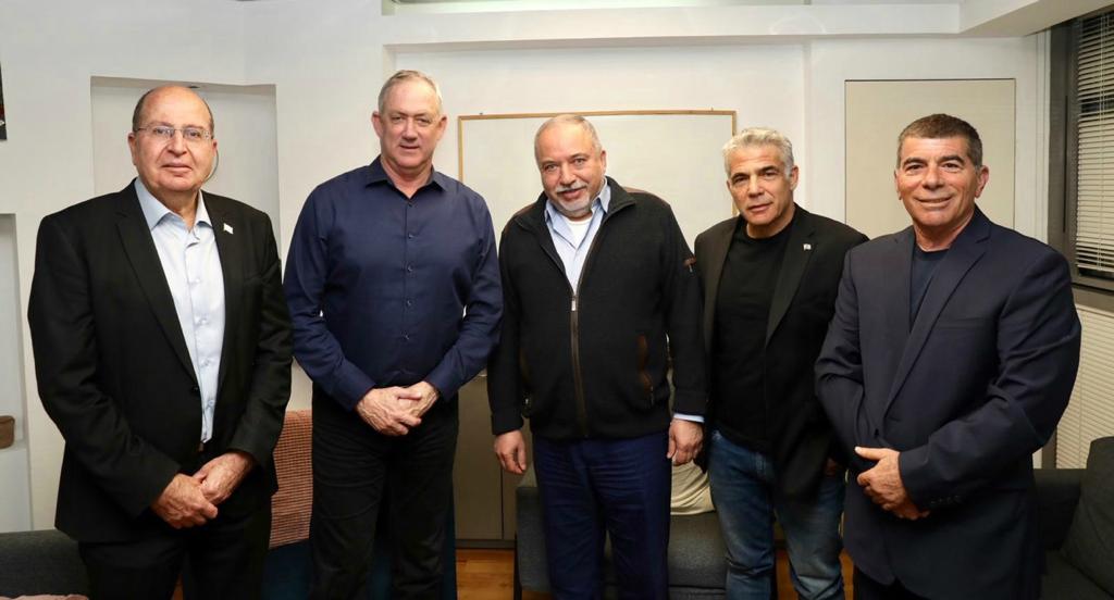 השמאל צריך לבחור: אידאולוגיה או ביבי