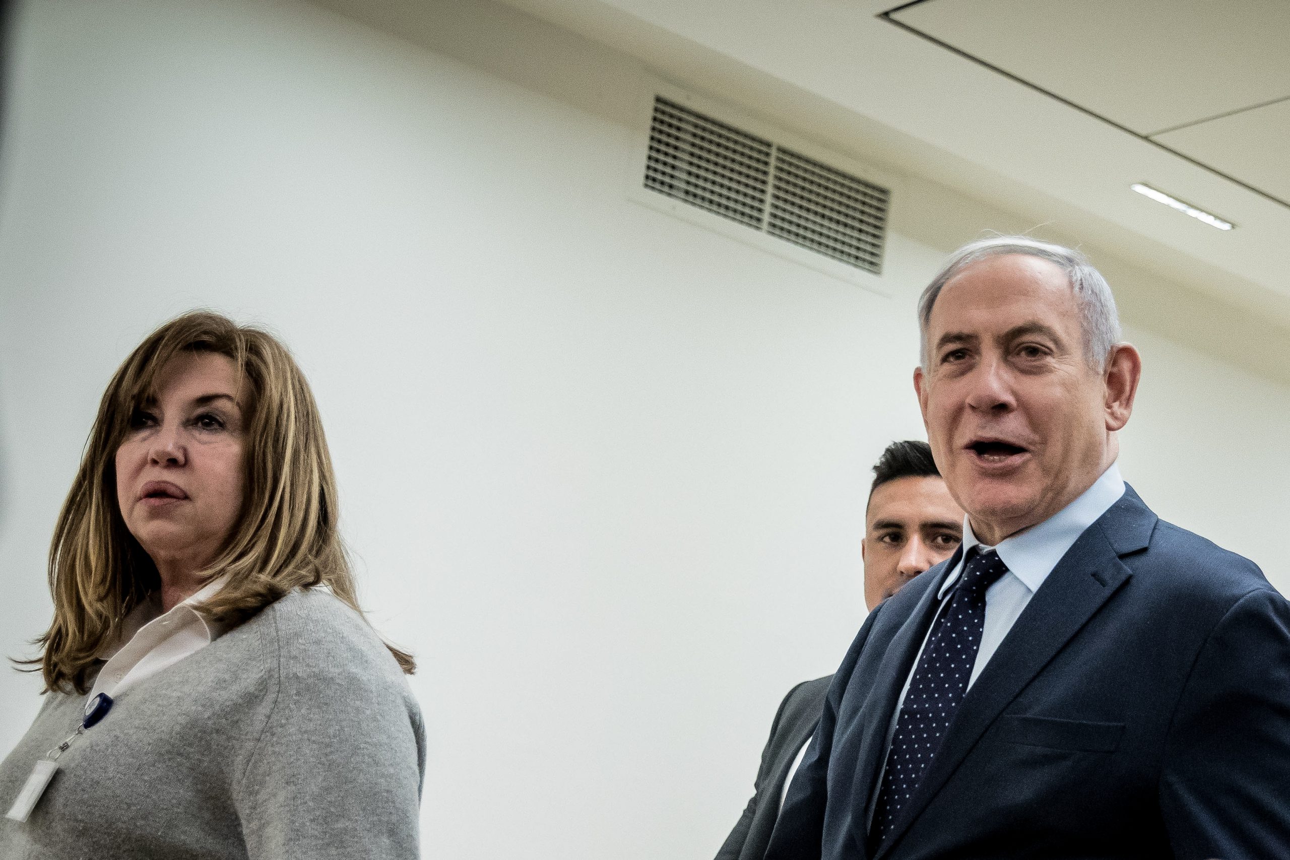 ראש הממשלה ייאלץ להישאר בבידוד עד הערב