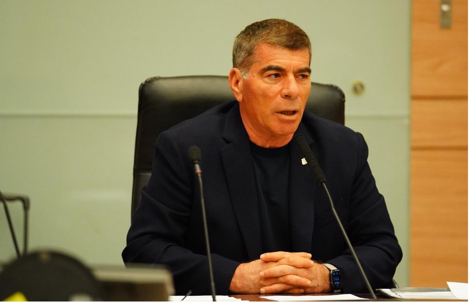 בדרך להסכם נוסף? אשכנזי שוחח עם מקבילו בעומאן