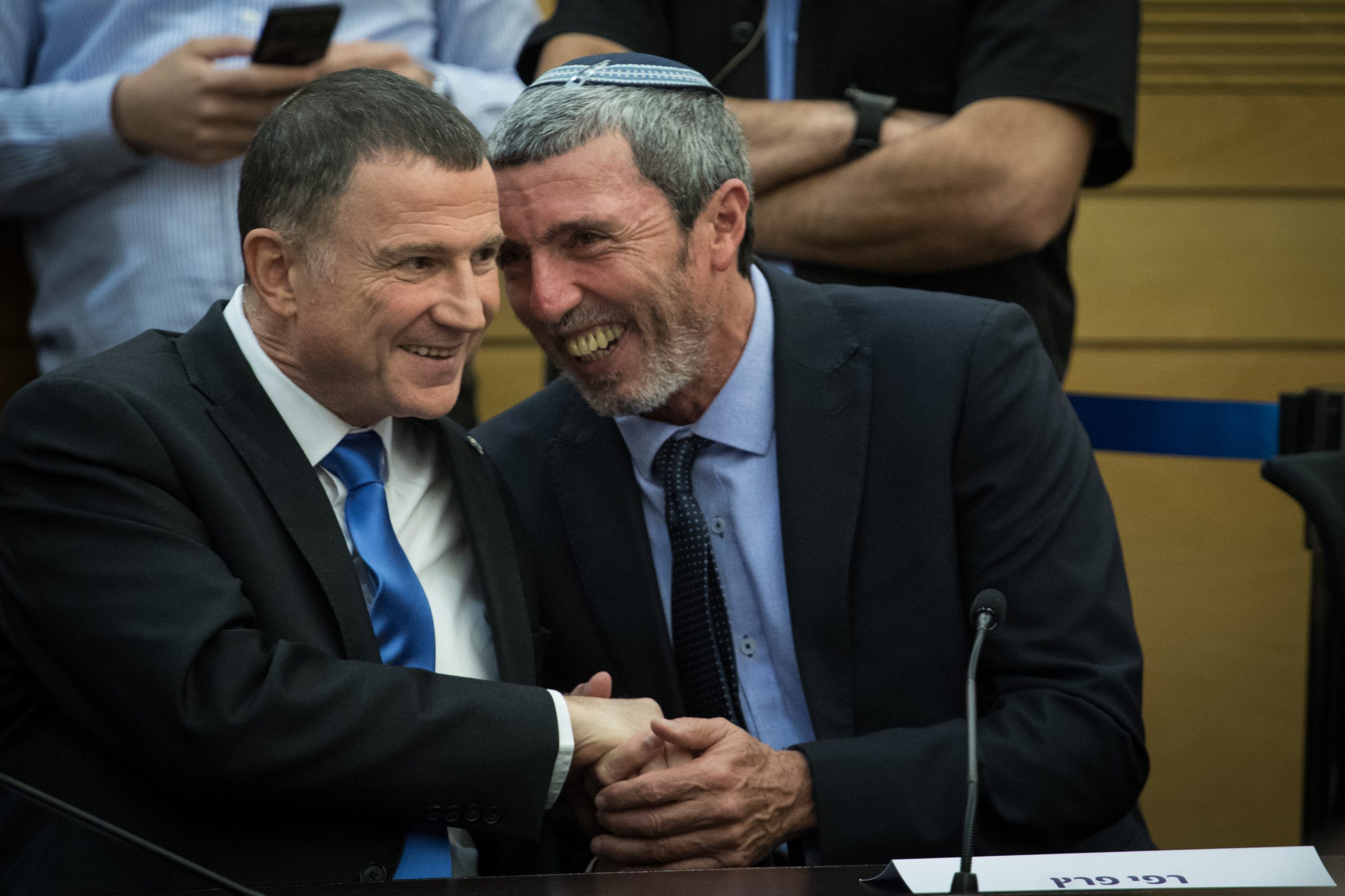 לחץ על ימינה? תיק החינוך יוצע ליולי אדלשטיין