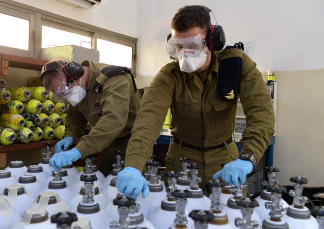 שייטת 13 פיתחו חמצן רפואי בבלון צלילה