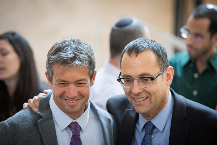 סקר מנדטים: הימין מנצח: וכמה שווים הנדל והאוזר?