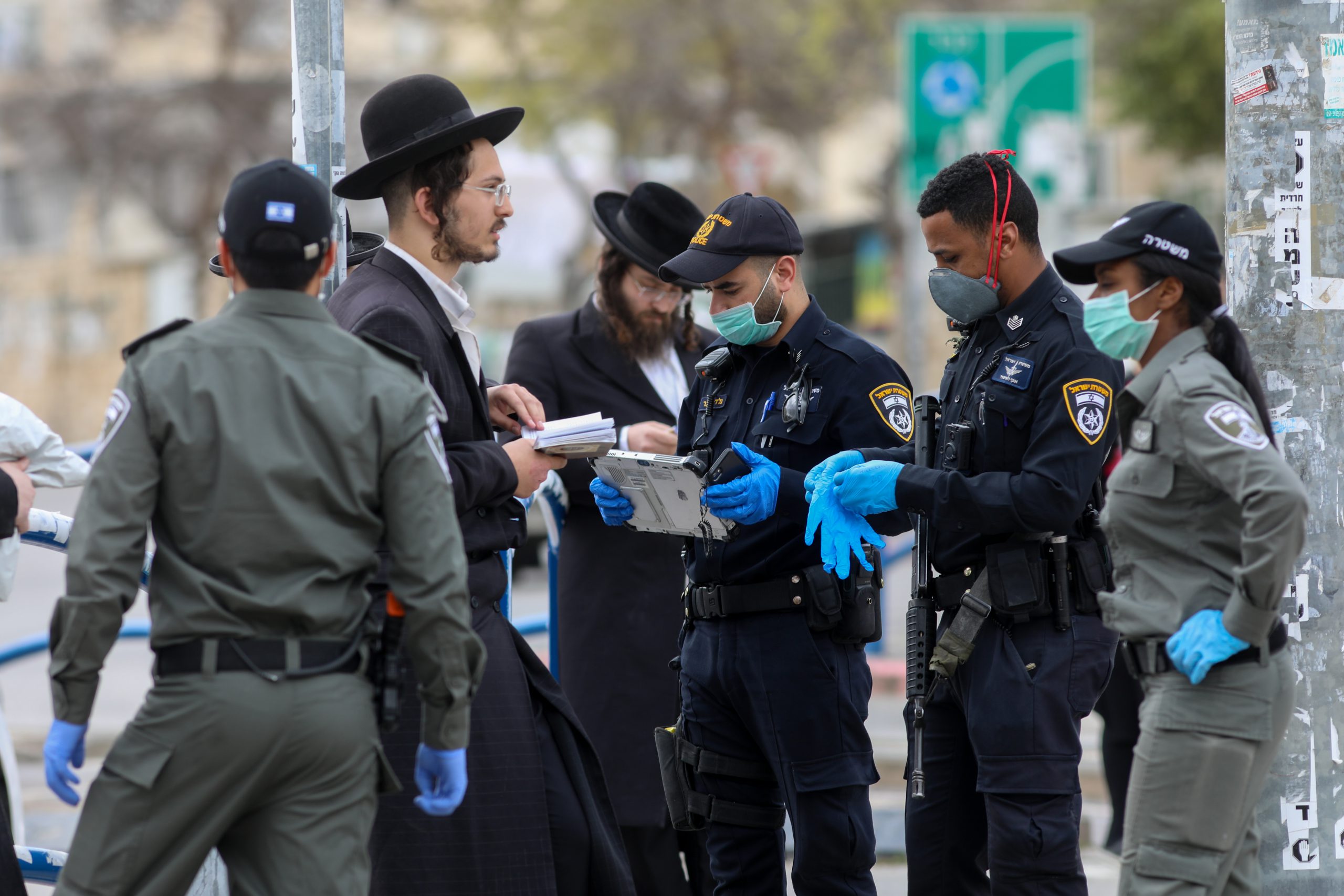 המשטרה פיזרה 200 נוכחים בברית מילה בגאולה